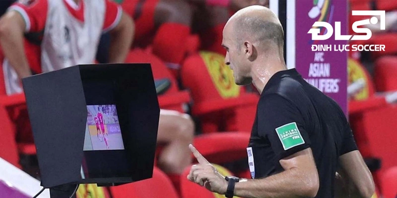 Công Nghệ VAR Và Việt Vị
